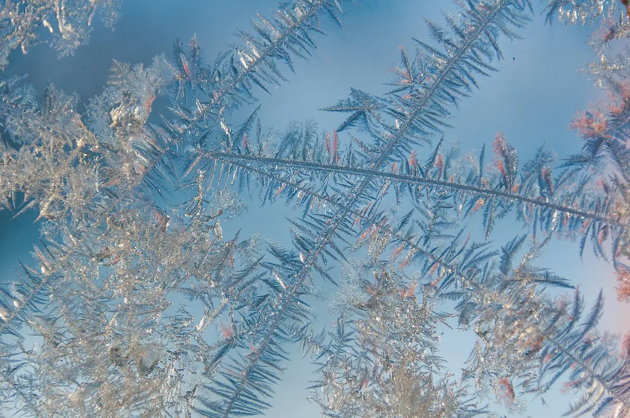 New method enables programming the growth of semiconductor crystals — Nature - UA.NEWS