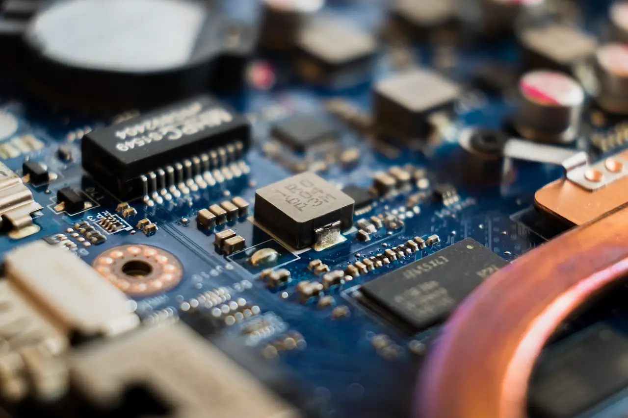 Google launches TorchTPU to run AI apps on its chips, challenging Nvidia's dominance alongside Amazon. - Pluang