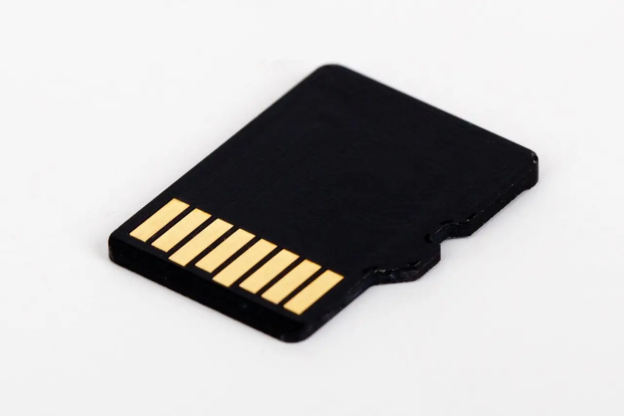 Scientists built a memory chip that breaks the rules of miniaturization