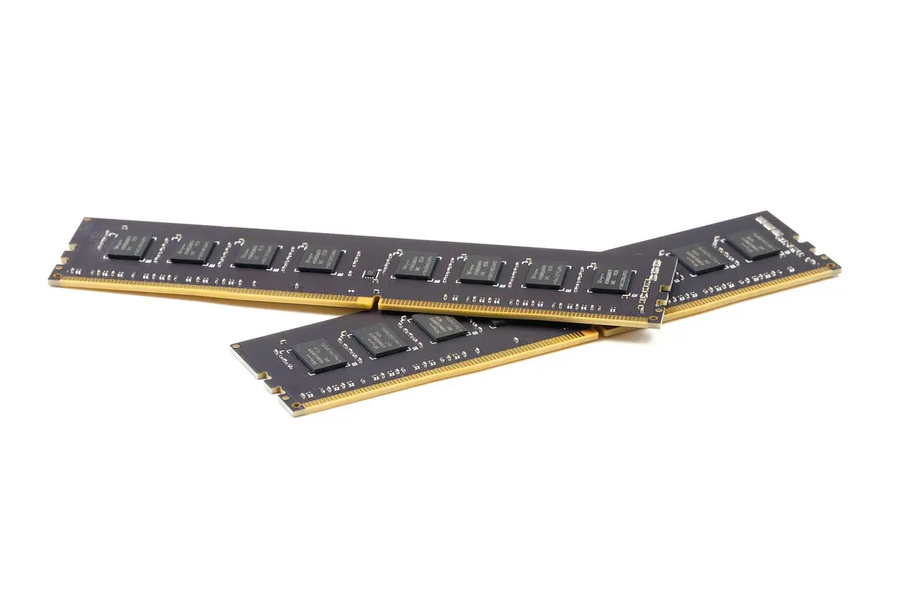 AMD Stretches Server DRAM With Flash Extended Memory